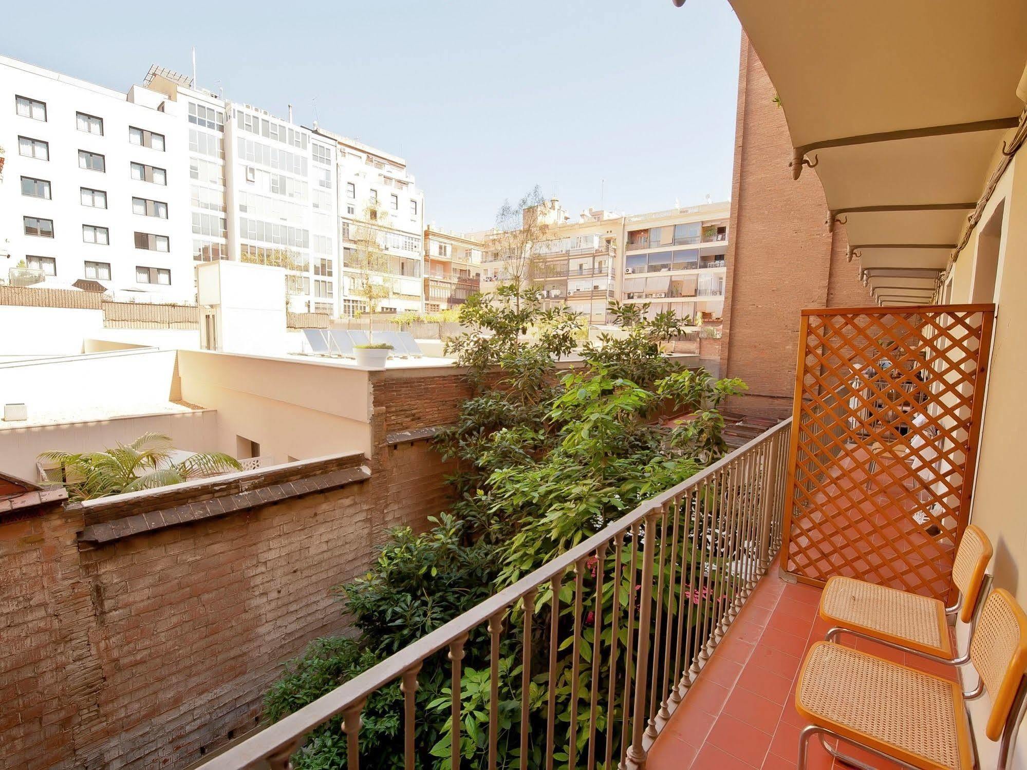 ברצלונה Casp Green House מראה חיצוני תמונה